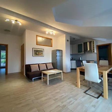 Apartments Grozdana Gradac  Exterior photo