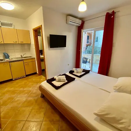 Apartments Grozdana Gradac  Exterior photo