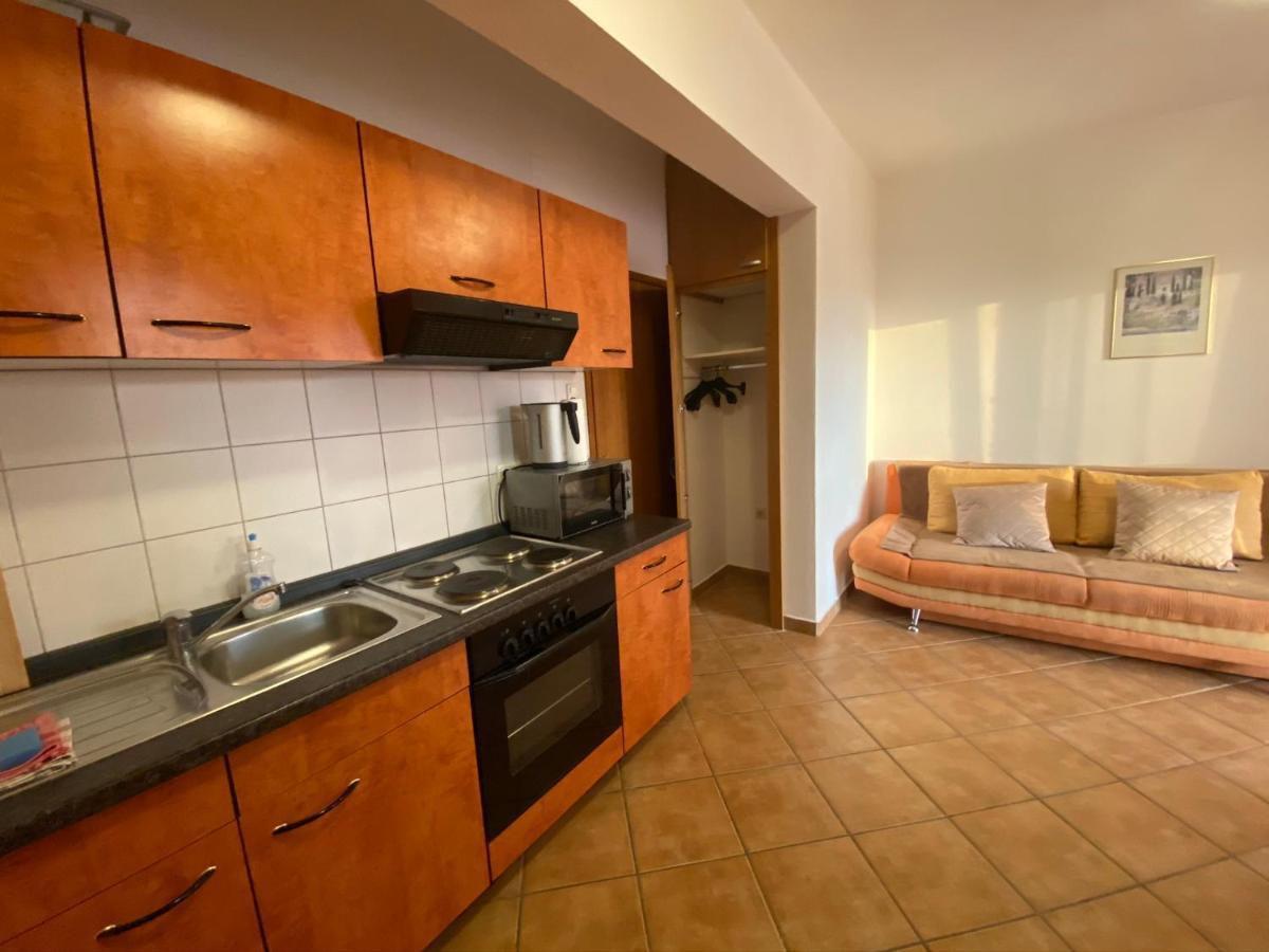 Apartment Grozdana Gradac (Split-Dalmatia)