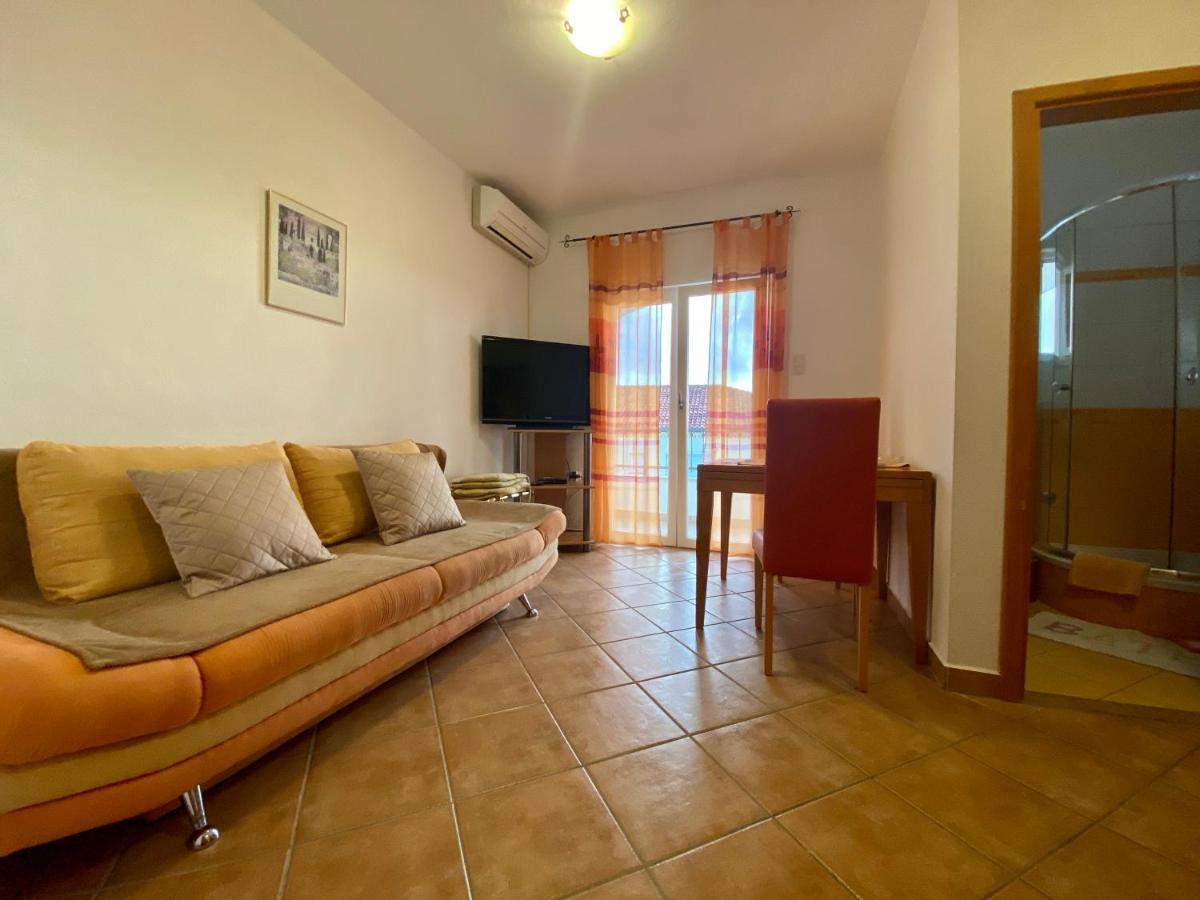 Grozdana * Gradac (Split-Dalmatia)