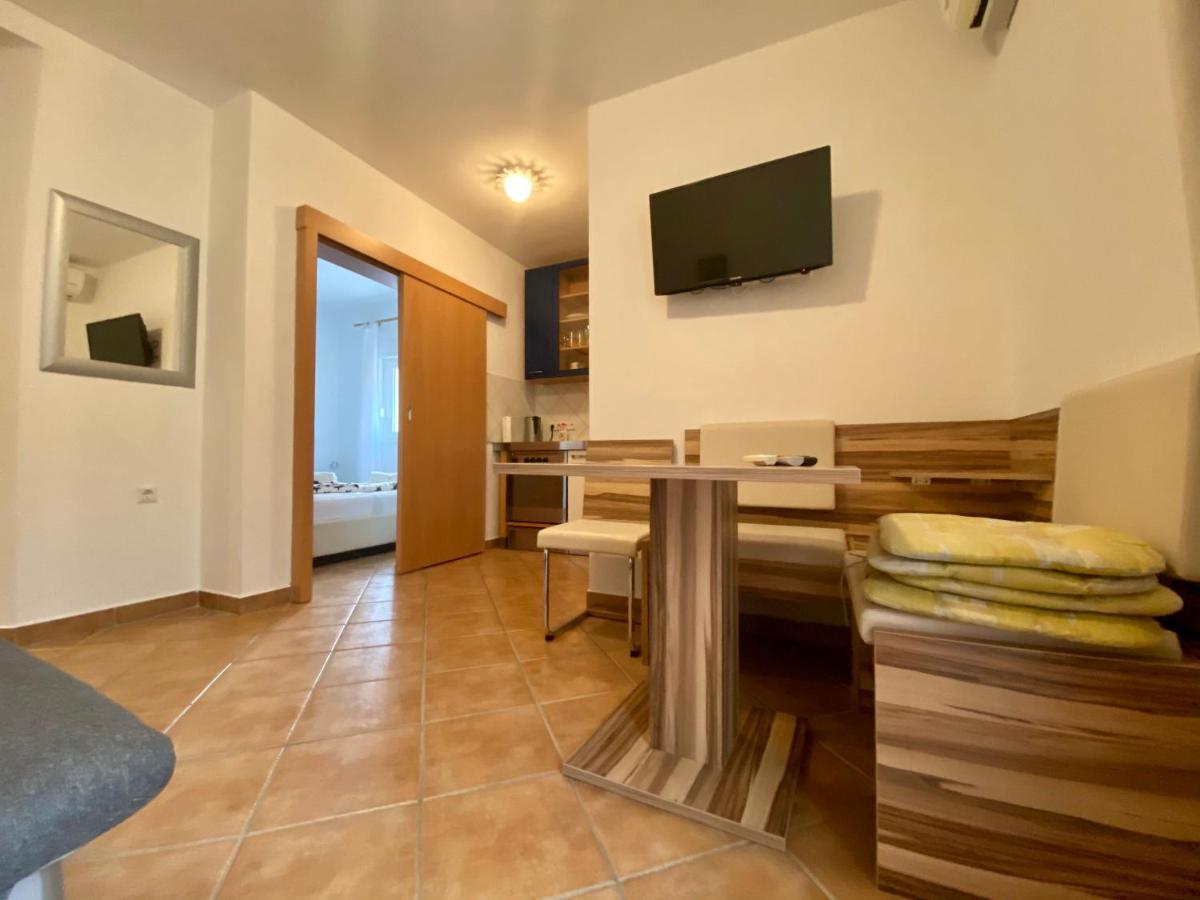 Grozdana Apartment Gradac (Split-Dalmatia)
